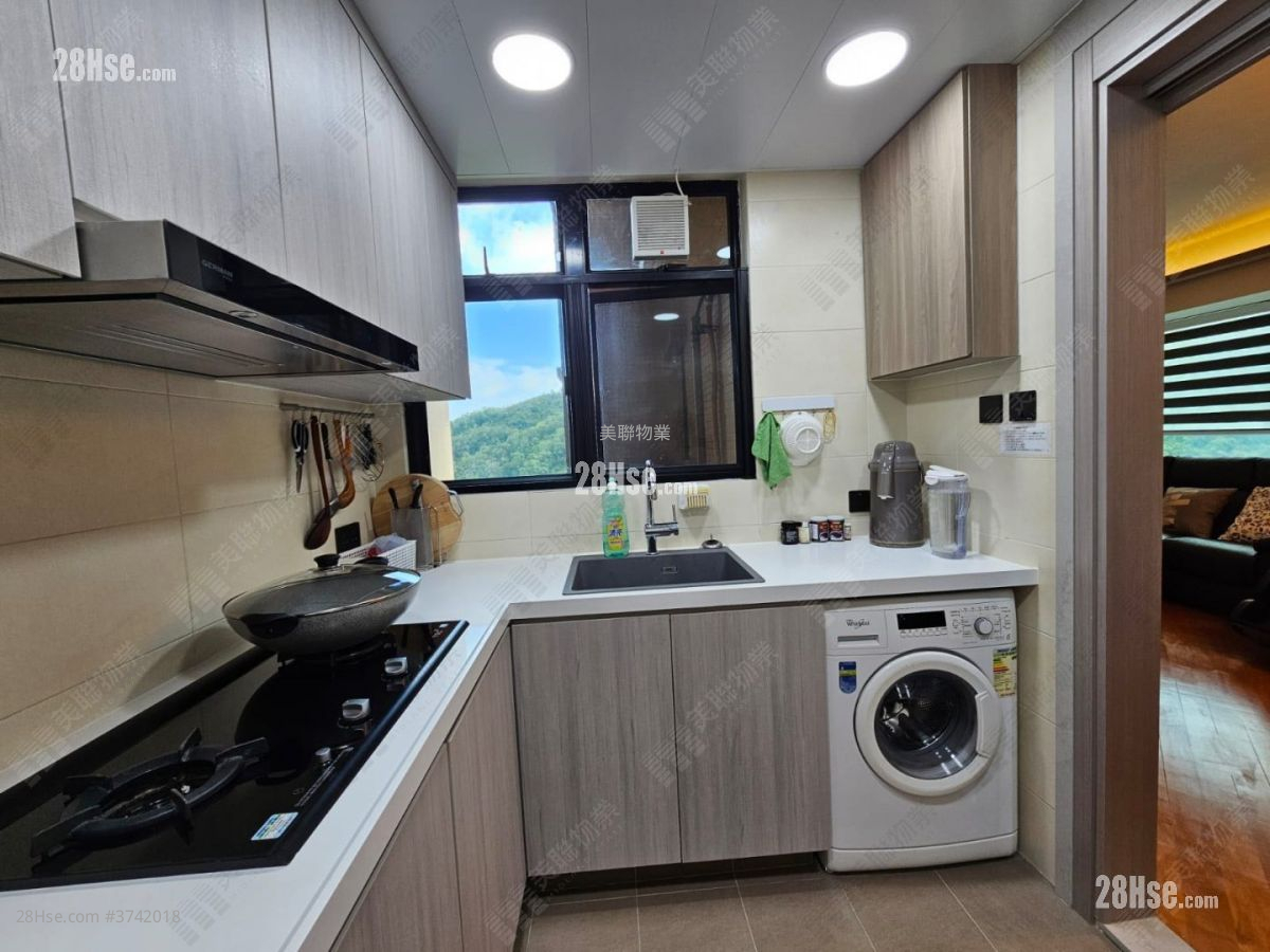 曉峰園 售盤 3 房 , 2 浴室 755 平方呎