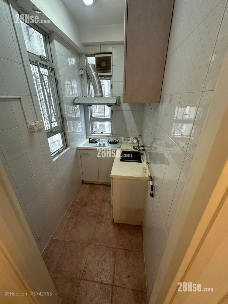 嘉寶大廈 租盤 1 房 , 1 浴室 266 平方呎