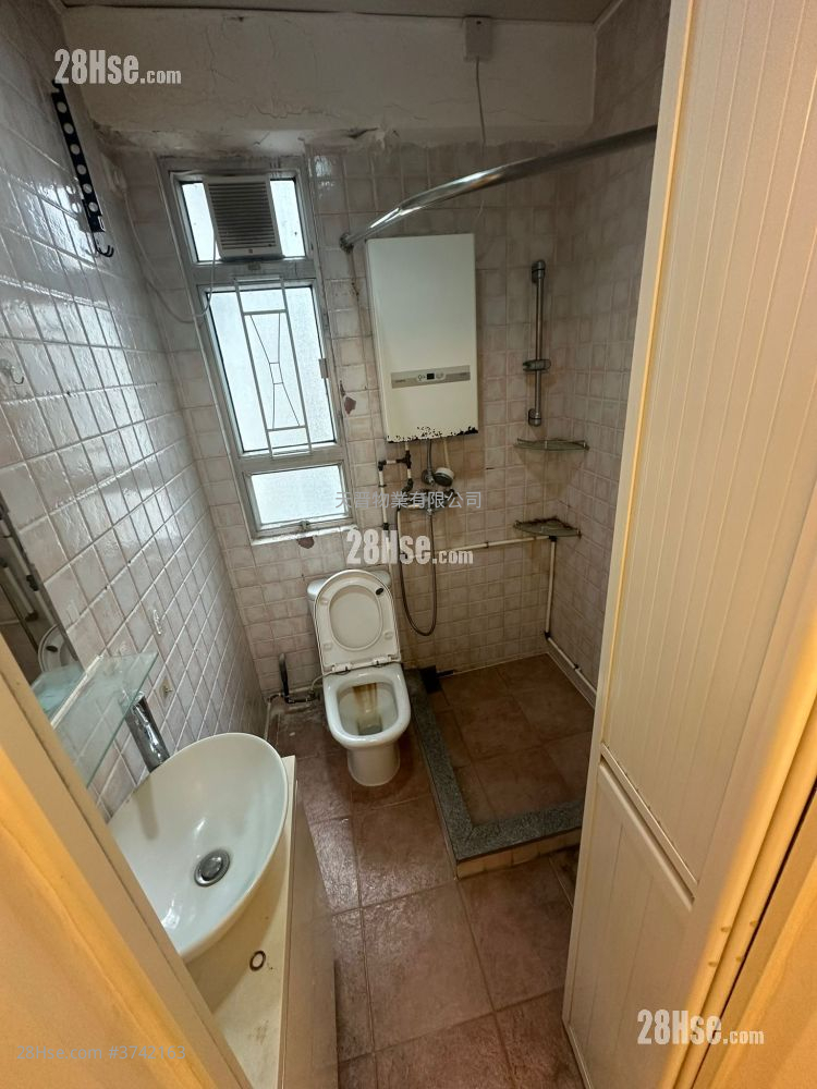 嘉寶大廈 租盤 1 房 , 1 浴室 266 平方呎