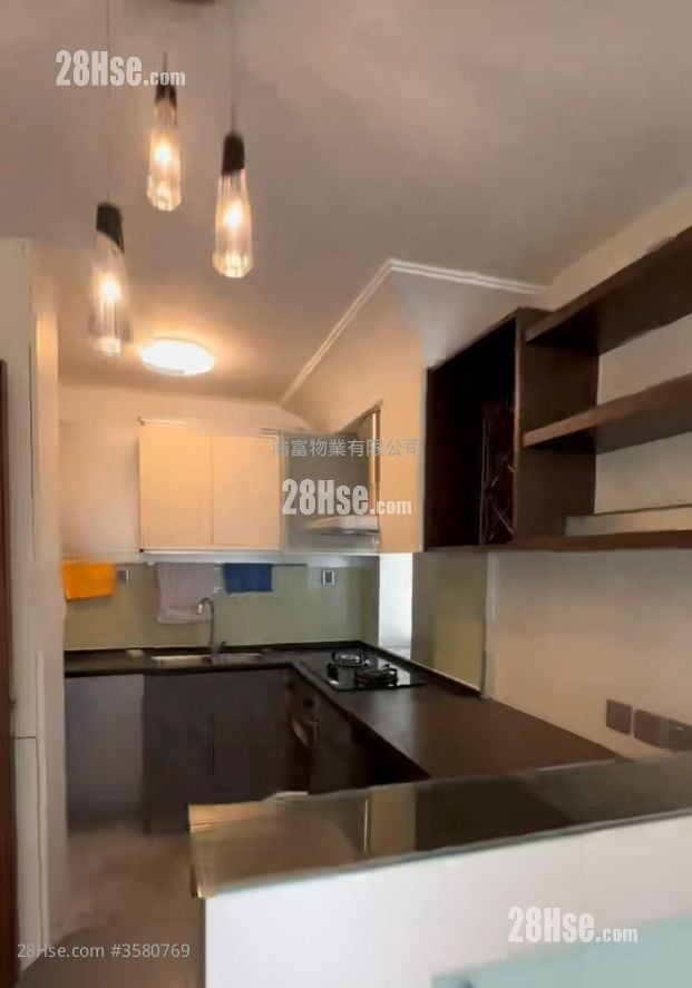 Nan Fung Sun Chuen Rental 2 Bedrooms , 1 Bathroom 391 ft²
