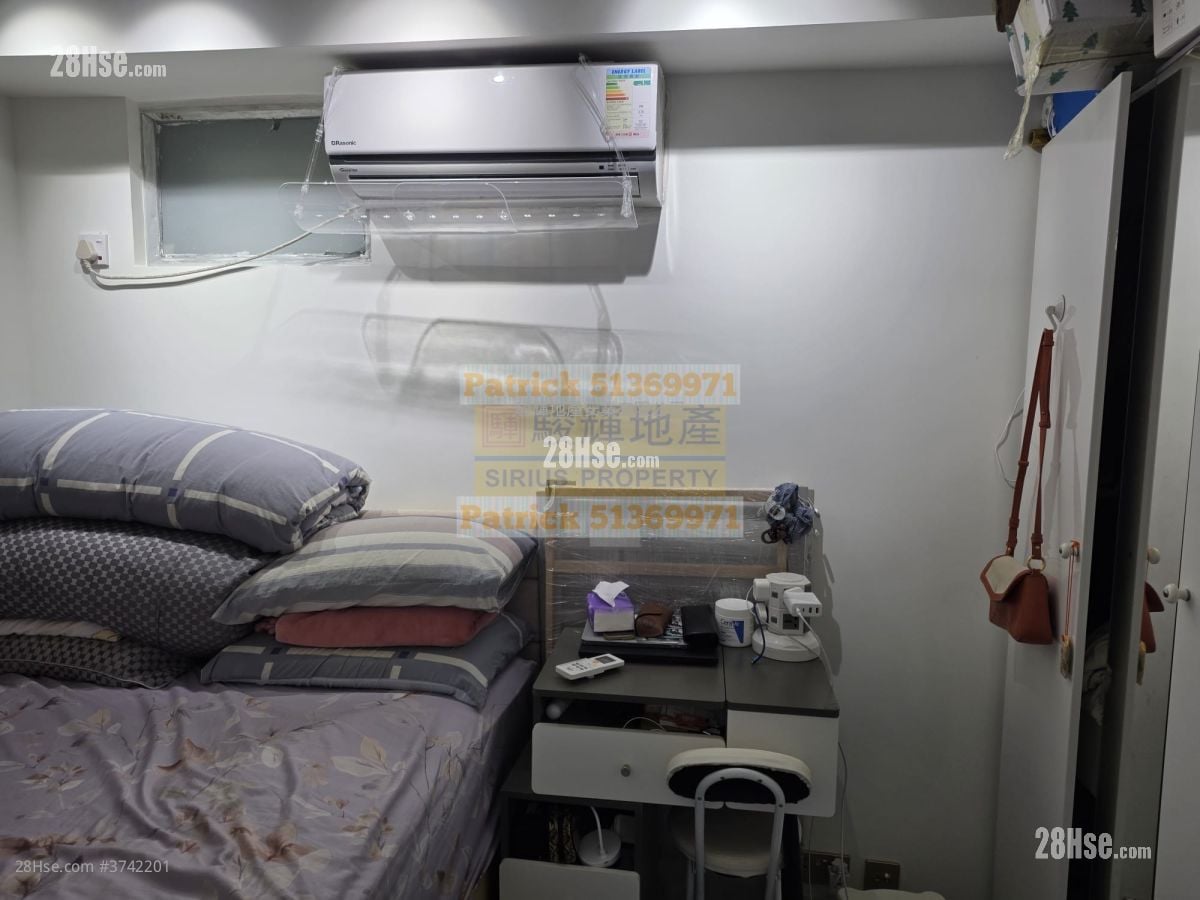 Cascades Sell 2 Bedrooms , 1 Bathroom 475 ft²