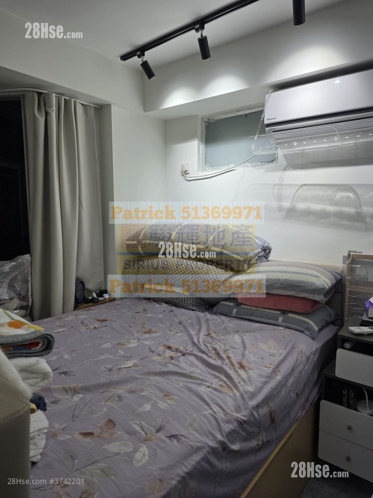 Cascades Sell 2 Bedrooms , 1 Bathroom 475 ft²