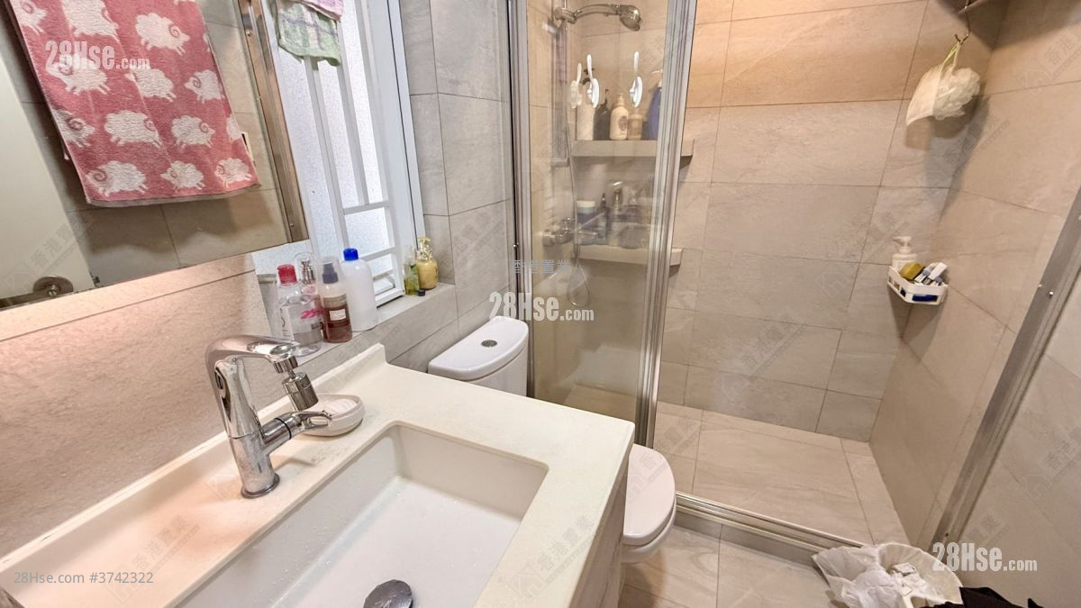 興漢大廈 售盤 4 房 , 2 浴室 907 平方呎