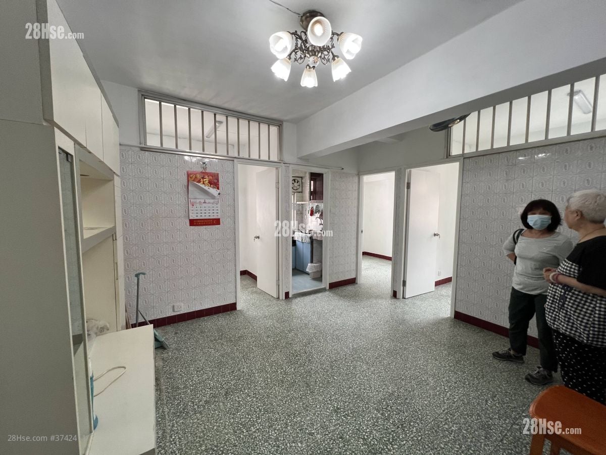 Hong King Building Sell 437 ft²