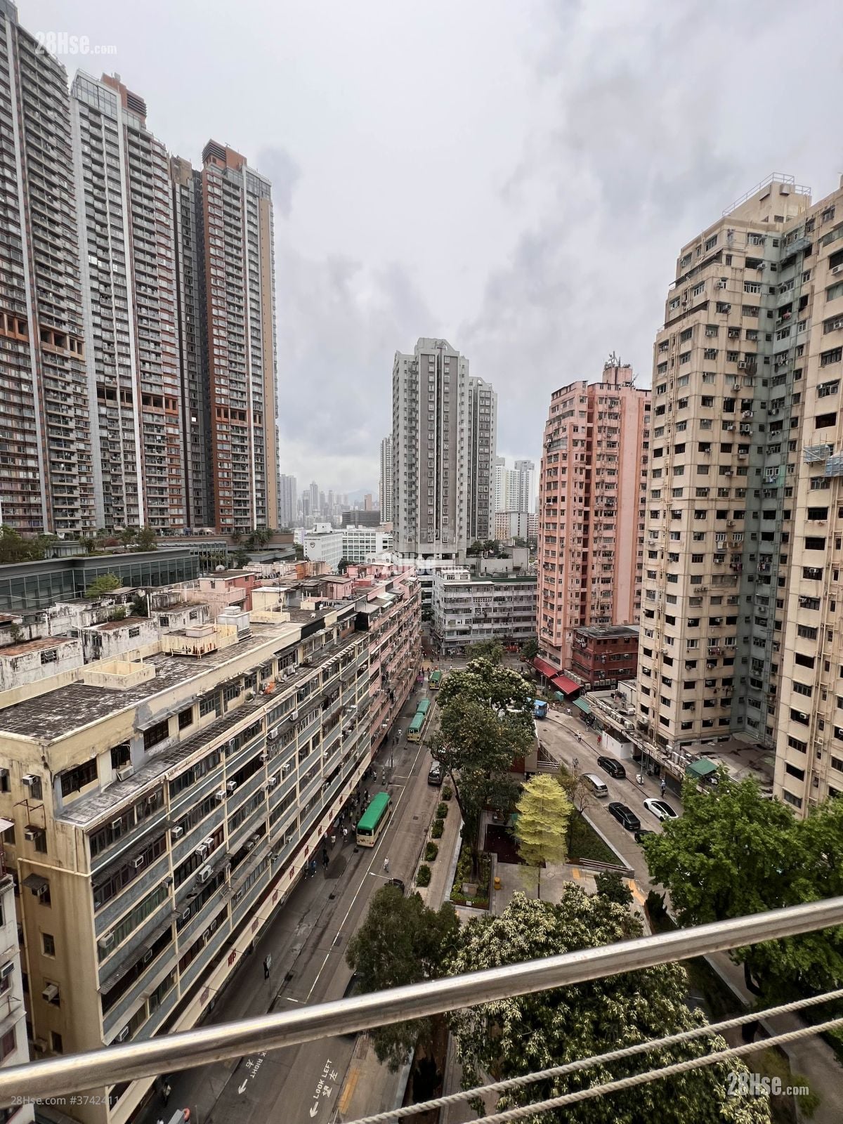 Hong King Building Sell 437 ft²