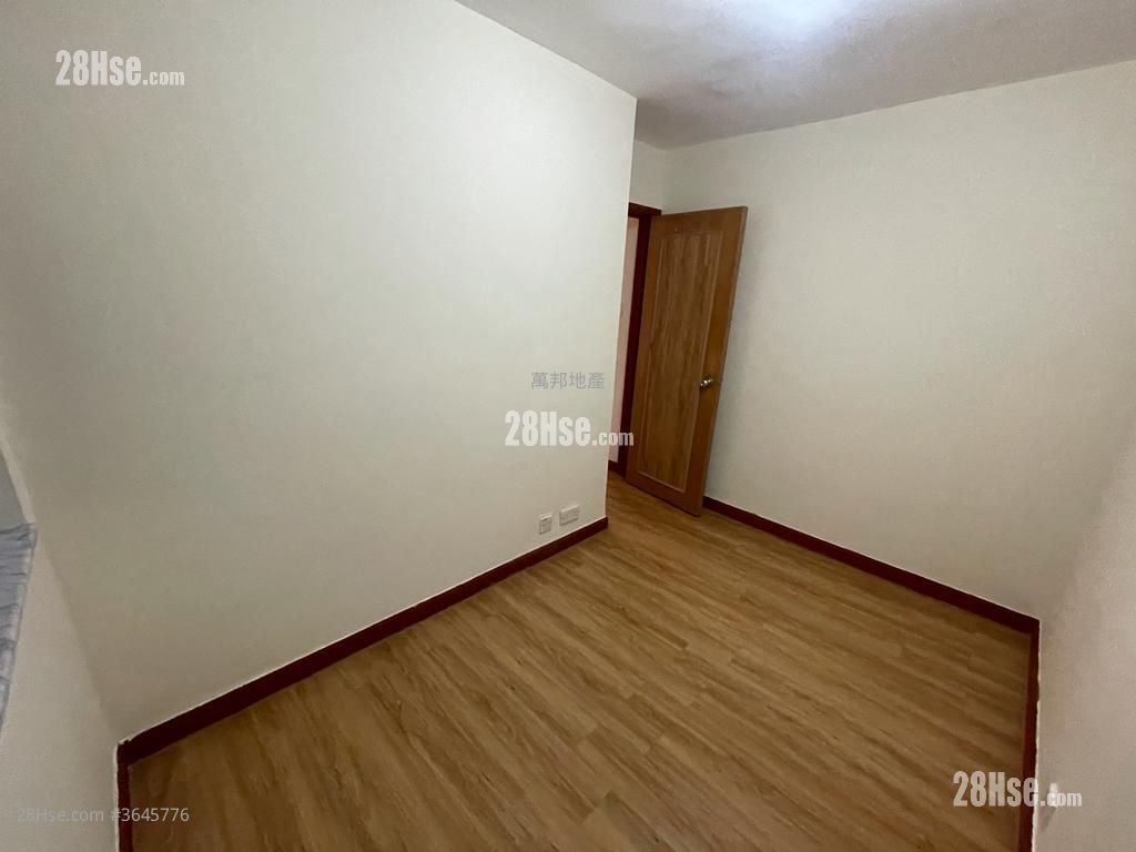 Yue On Court Sell 2 Bedrooms 493 ft²