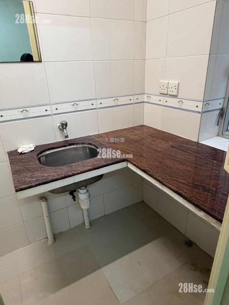 Gillies Mansion Rental Studio , 1 Bathroom 120 ft²