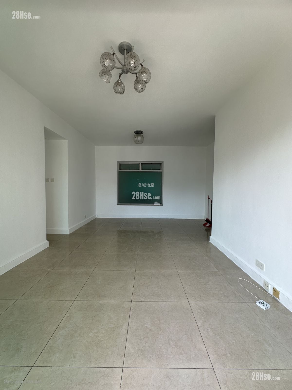 名城 租盤 4 房 , 3 浴室 961 平方呎