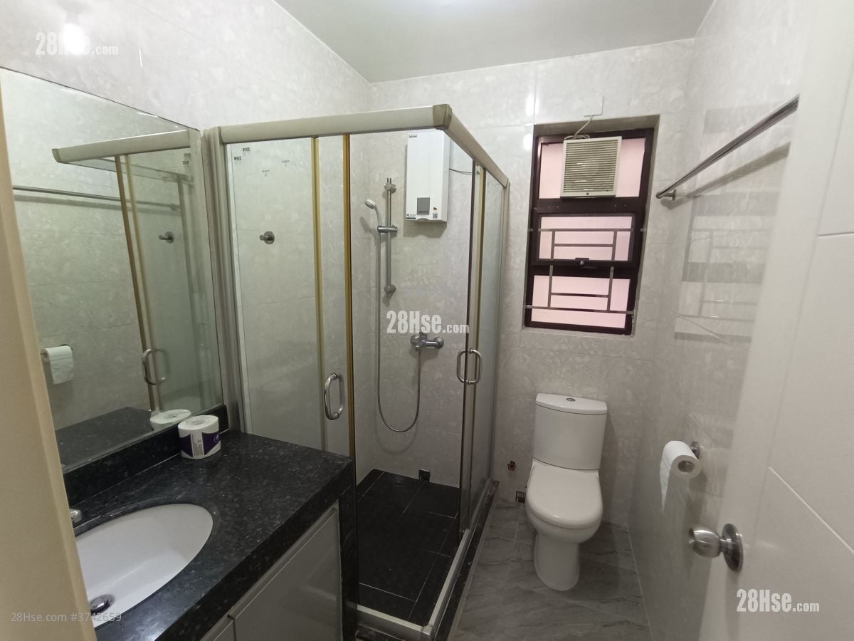 屯門新村 租盤 3 房 , 1 浴室 700 平方呎