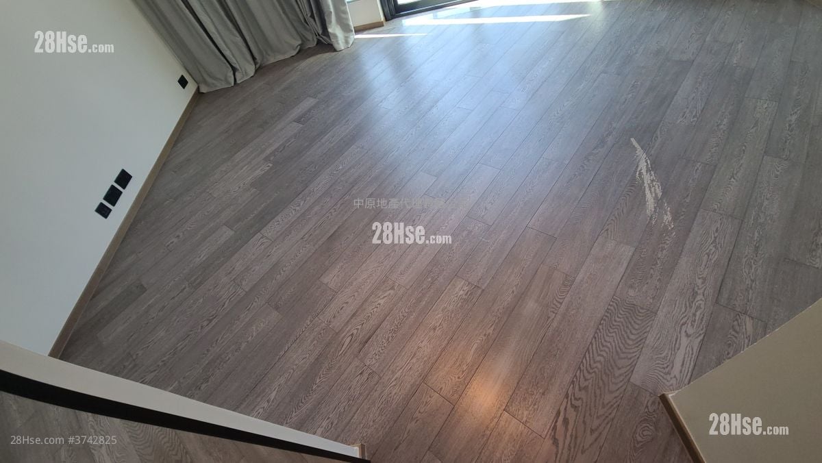 主人房: 上源 租盤 4 房 , 5+ 浴室 2,741 平方呎