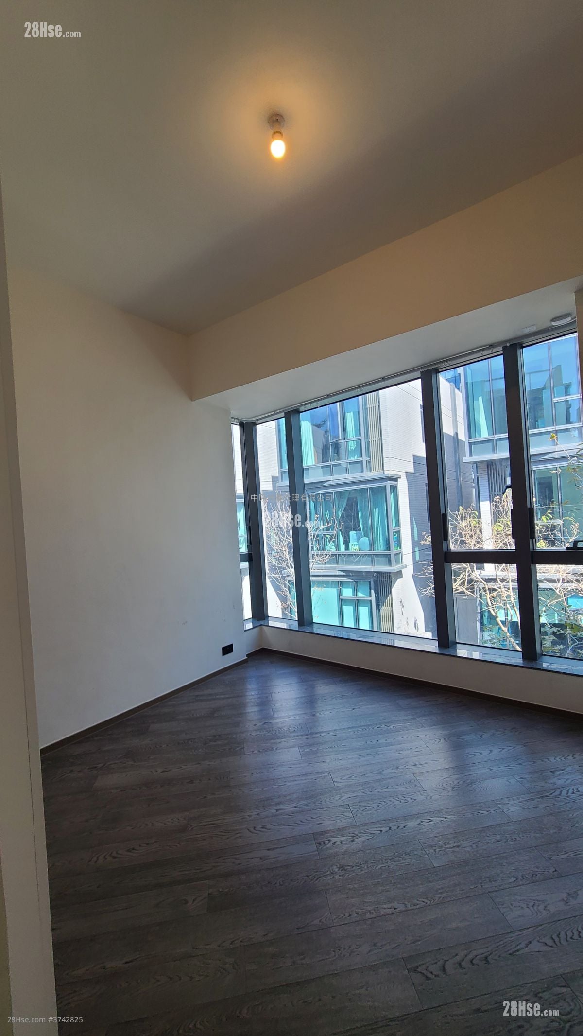 睡房 3: 上源 租盤 4 房 , 5+ 浴室 2,741 平方呎