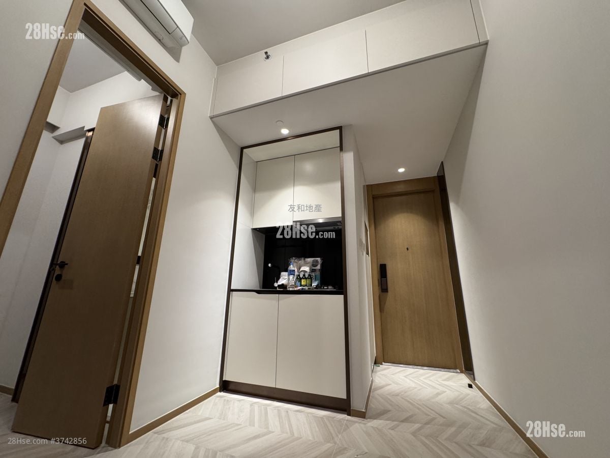 Eight Southpark Rental 1 Bedroom , 1 Bathroom 262 ft²