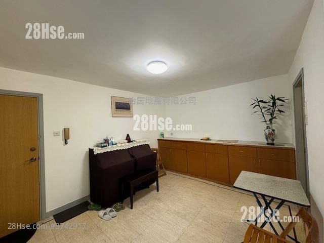 Taikoo Shing Sell 3 Bedrooms , 2 Bathrooms 708 ft²