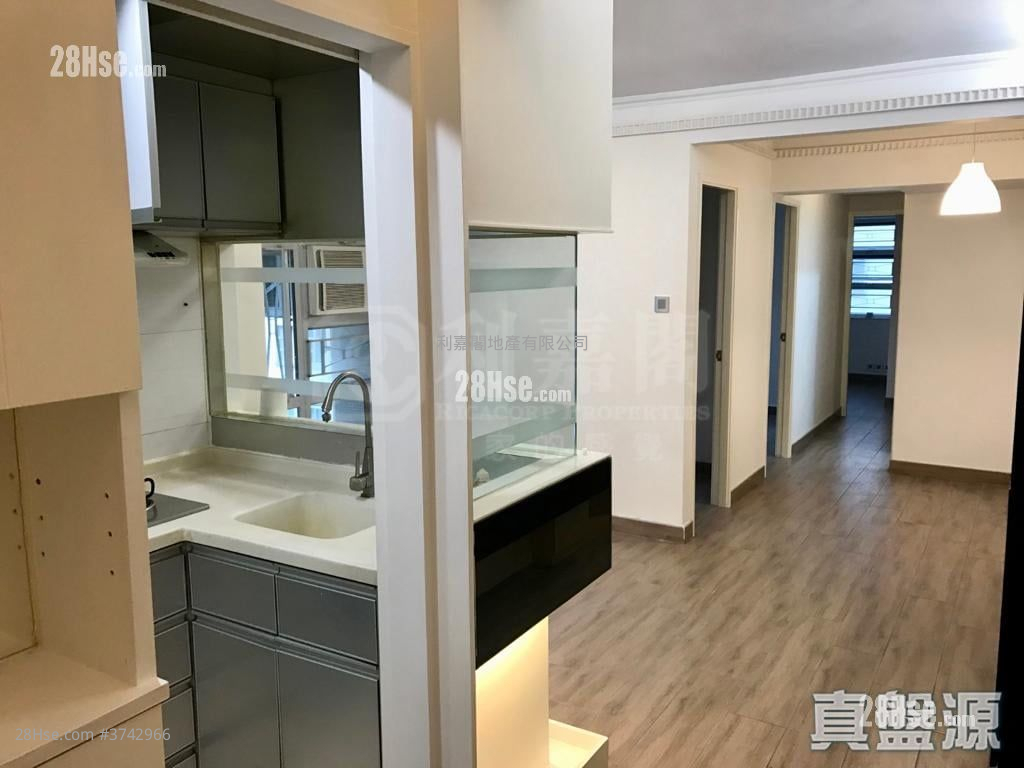 美孚新邨 售盤 3 房 , 1 浴室 579 平方呎