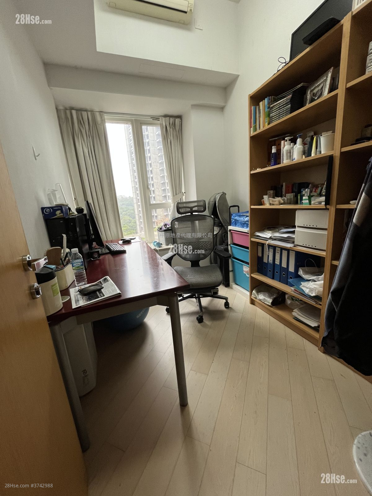 星堤 售盤 5+ 房 , 3 浴室 1,101 平方呎