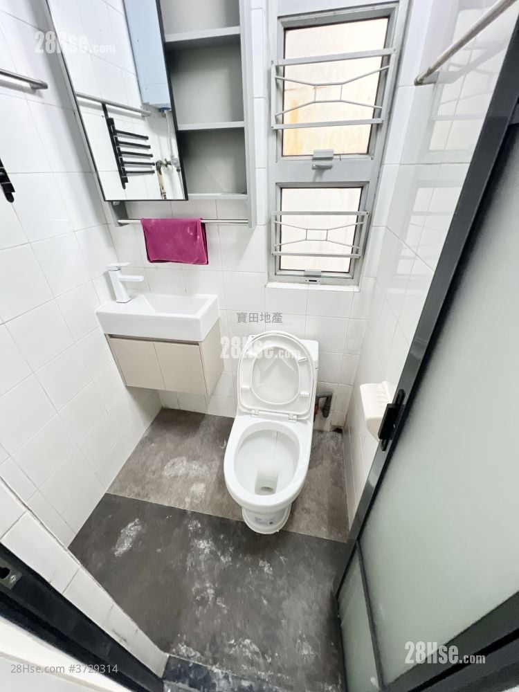 Chinese Mansion Rental 2 Bedrooms , 1 Bathroom 271 ft²