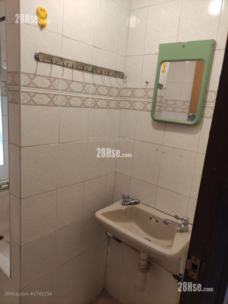 村屋 租盘 2 房 , 1 浴室 450 平方尺