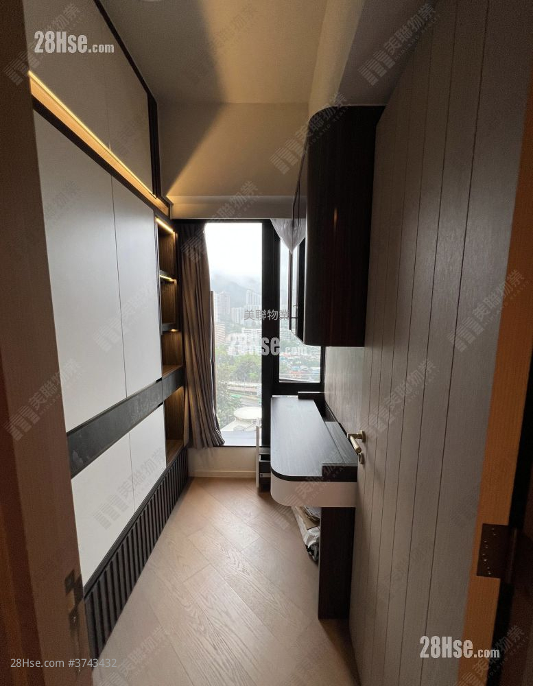 柏傲莊 售盤 3 房 , 1 浴室 668 平方呎