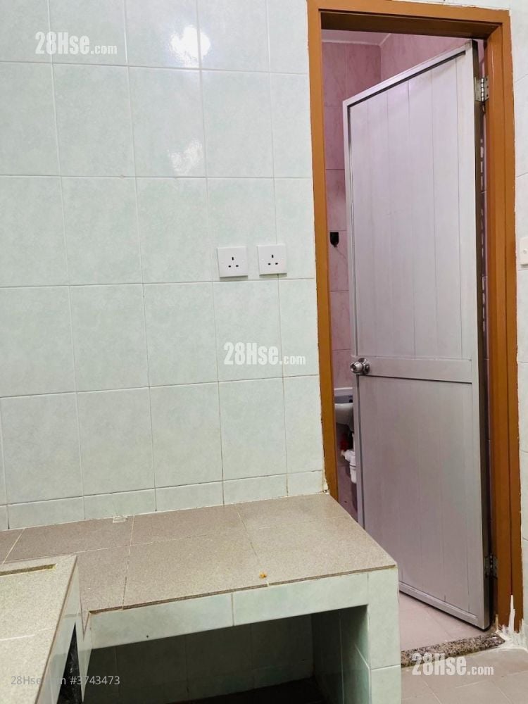 Village Rental Studio , 1 Bathroom 250 ft²