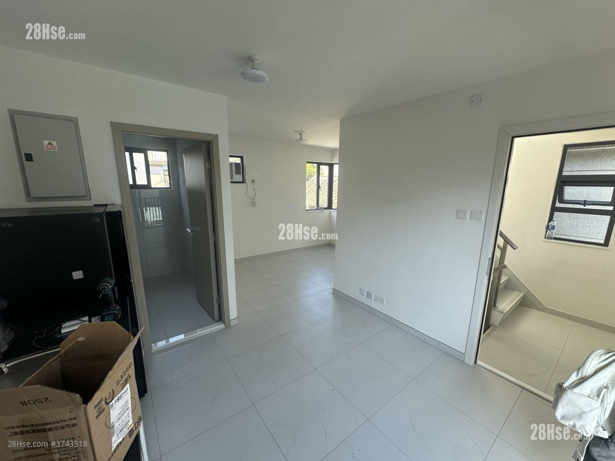 村屋 售盘 开放式间隔 , 1 浴室 250 平方尺