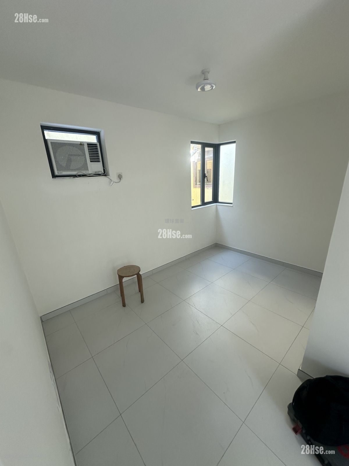 村屋 售盘 开放式间隔 , 1 浴室 250 平方尺