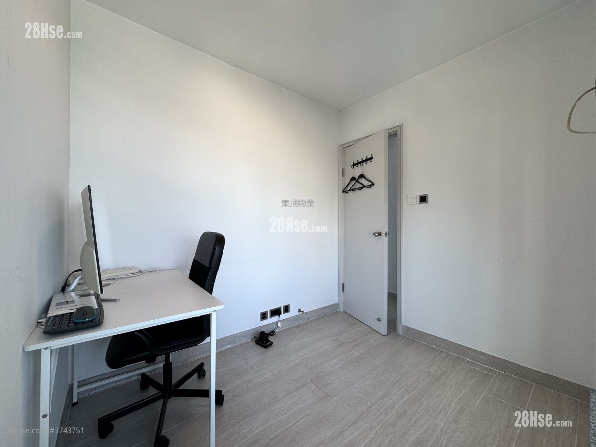 海堤灣畔 售盤 2 房 , 1 浴室 562 平方呎