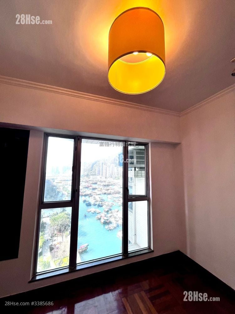 悦海华庭 售盘 3 房 , 2 浴室 527 平方尺