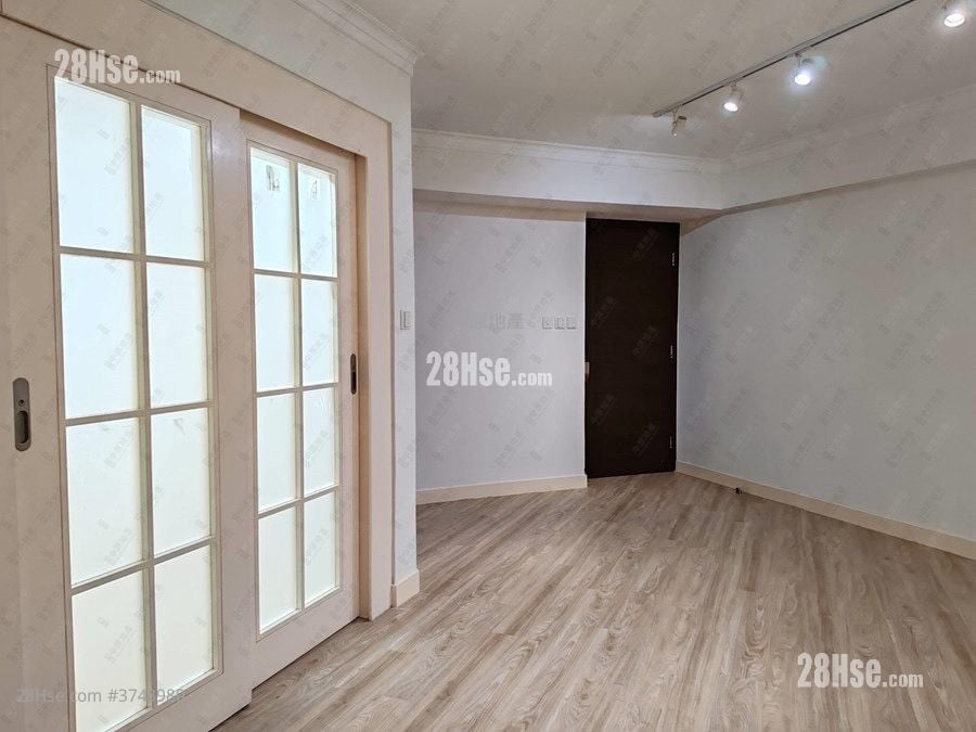 栢景臺 售盤 3 房 910 平方呎