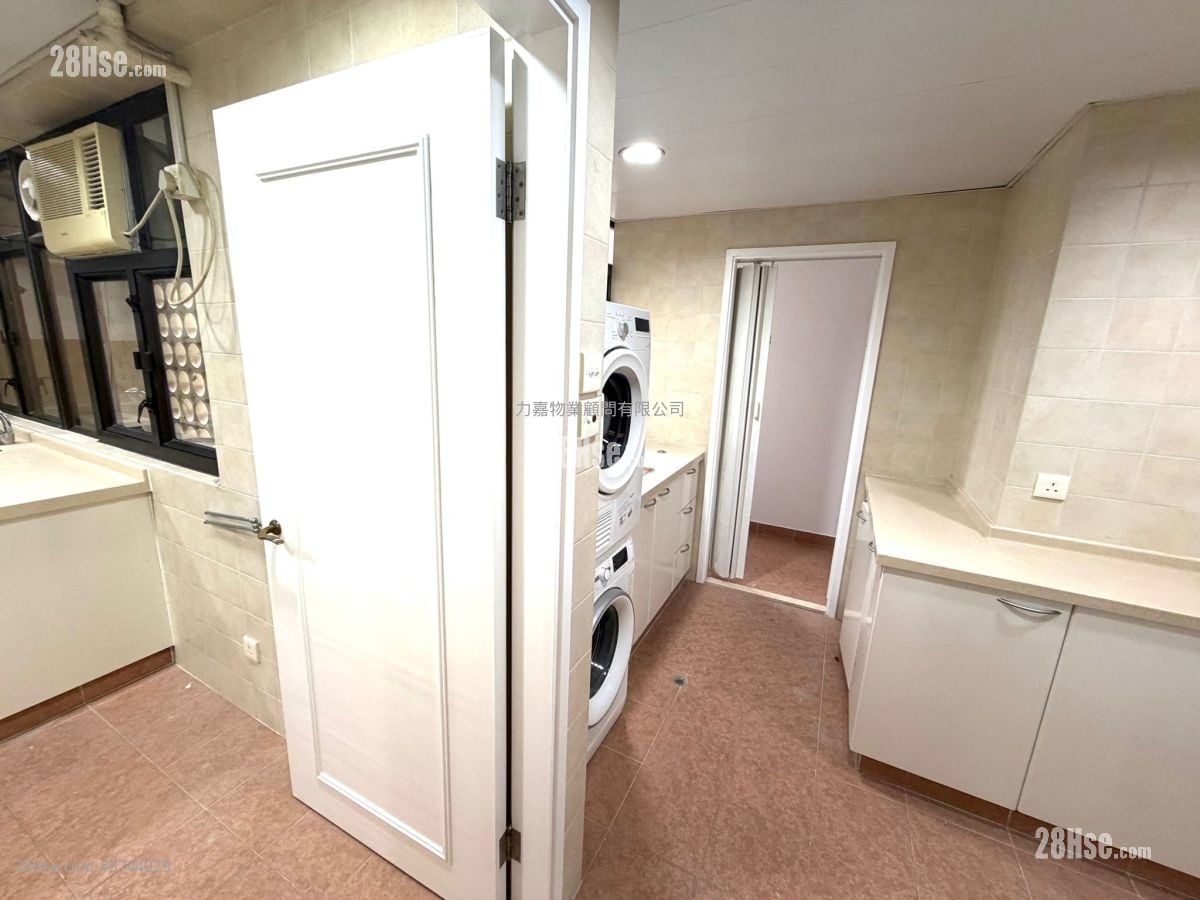 豪園 租盤 2,560 平方呎