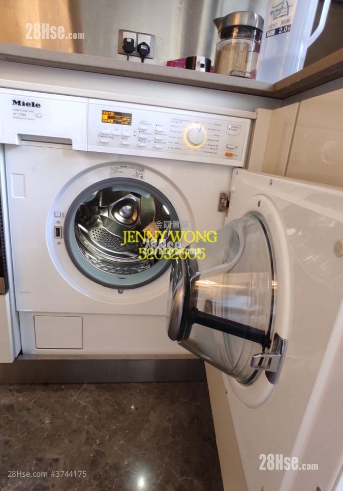 Grand Austin Sell 2 Bedrooms , 1 Bathroom 595 ft²