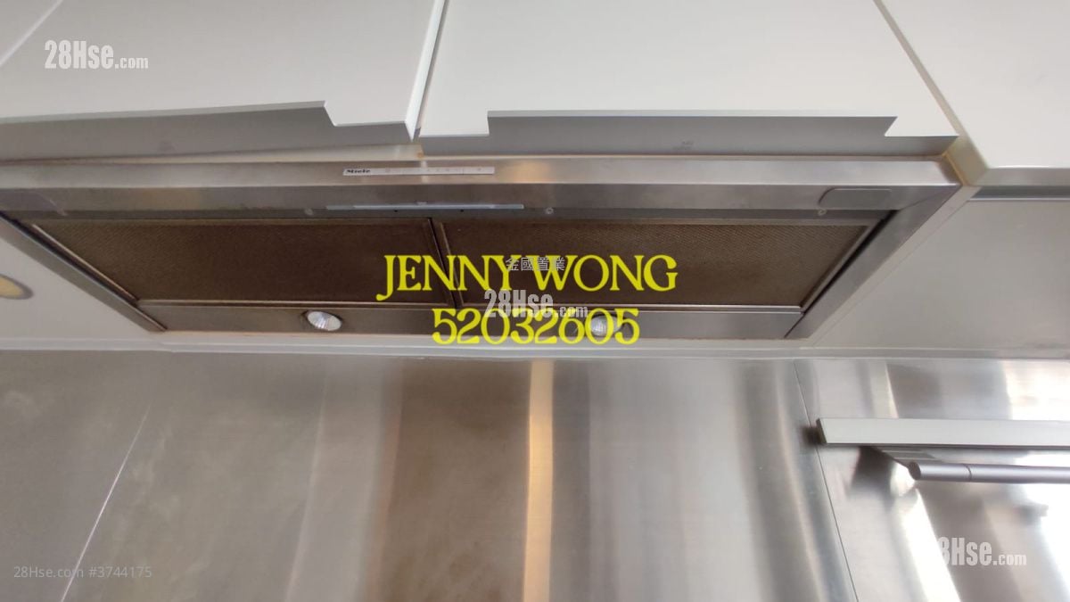 Grand Austin Sell 2 Bedrooms , 1 Bathroom 595 ft²