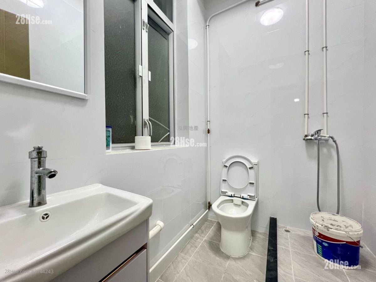 白沙道13号 租盘 919 平方尺