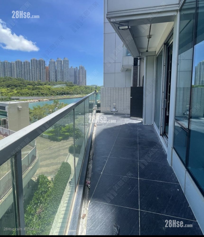 Savannah Sell 4 Bedrooms 938 ft²