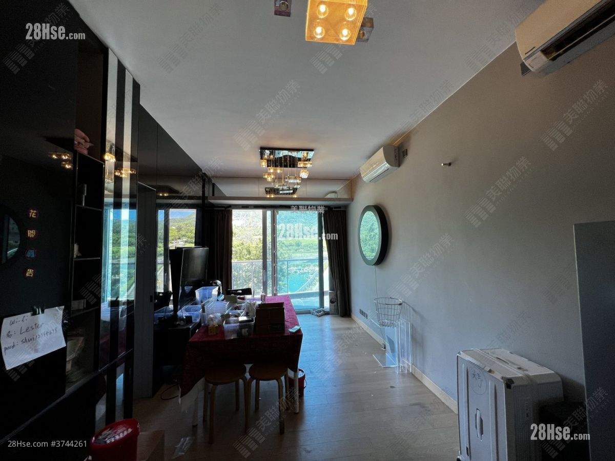 Savannah Sell 4 Bedrooms 938 ft²