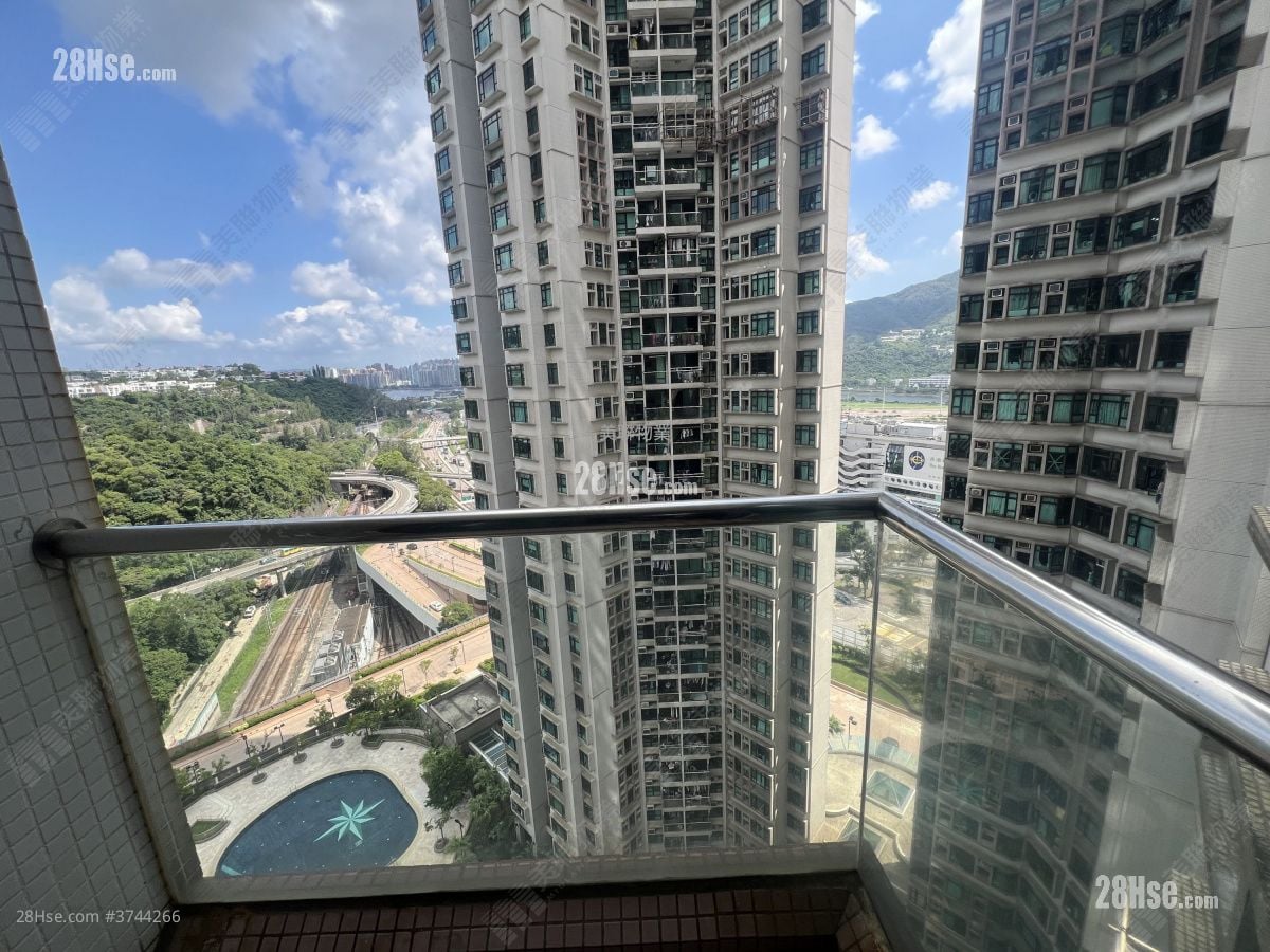 View: Royal Ascot Sell 3 Bedrooms , 3 Bathrooms 974 ft²