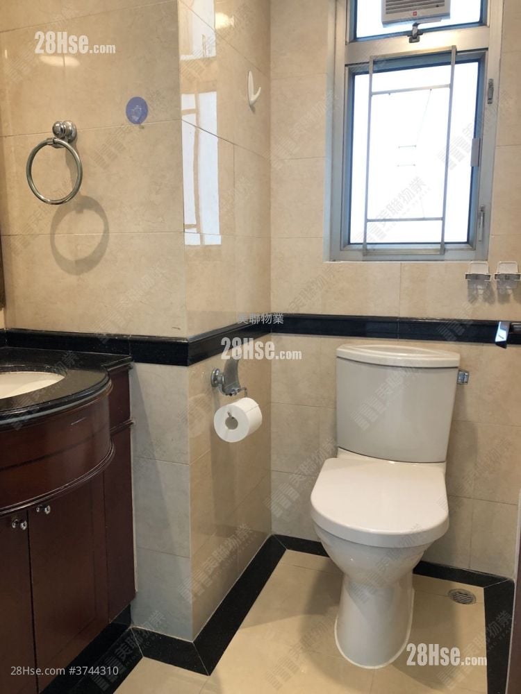 Bellagio Sell 3 Bedrooms , 1 Bathroom 893 ft²