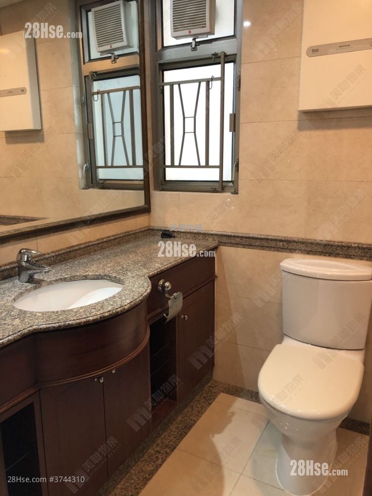 Bellagio Sell 3 Bedrooms , 1 Bathroom 893 ft²