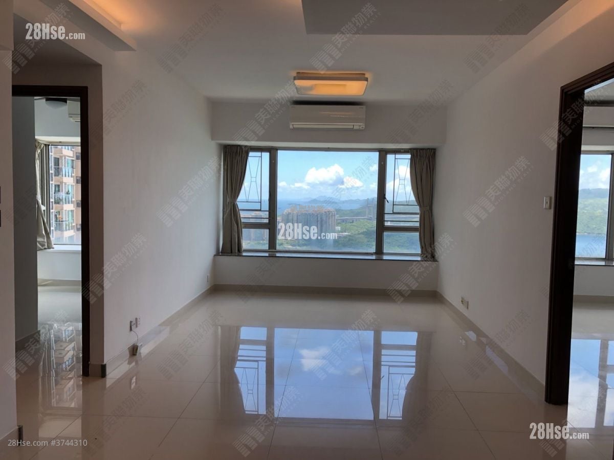 Bellagio Sell 3 Bedrooms , 1 Bathroom 893 ft²