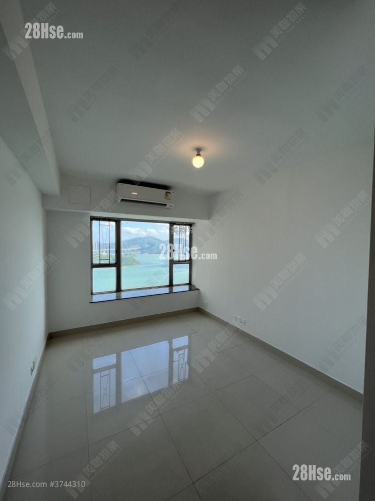 Bellagio Sell 3 Bedrooms , 1 Bathroom 893 ft²