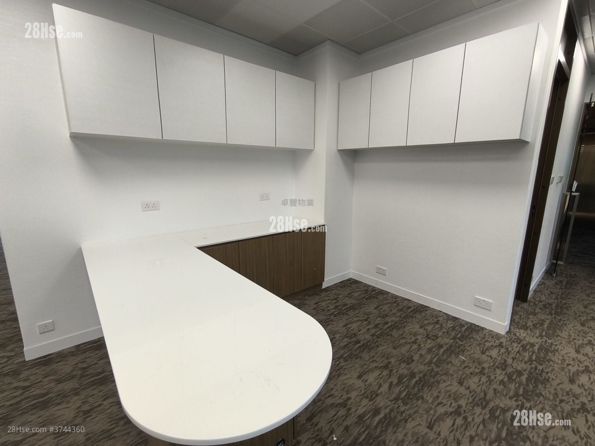 China Shipbuilding Tower Rental 5+ Bedrooms , 3 Toilets 5,500 ft²