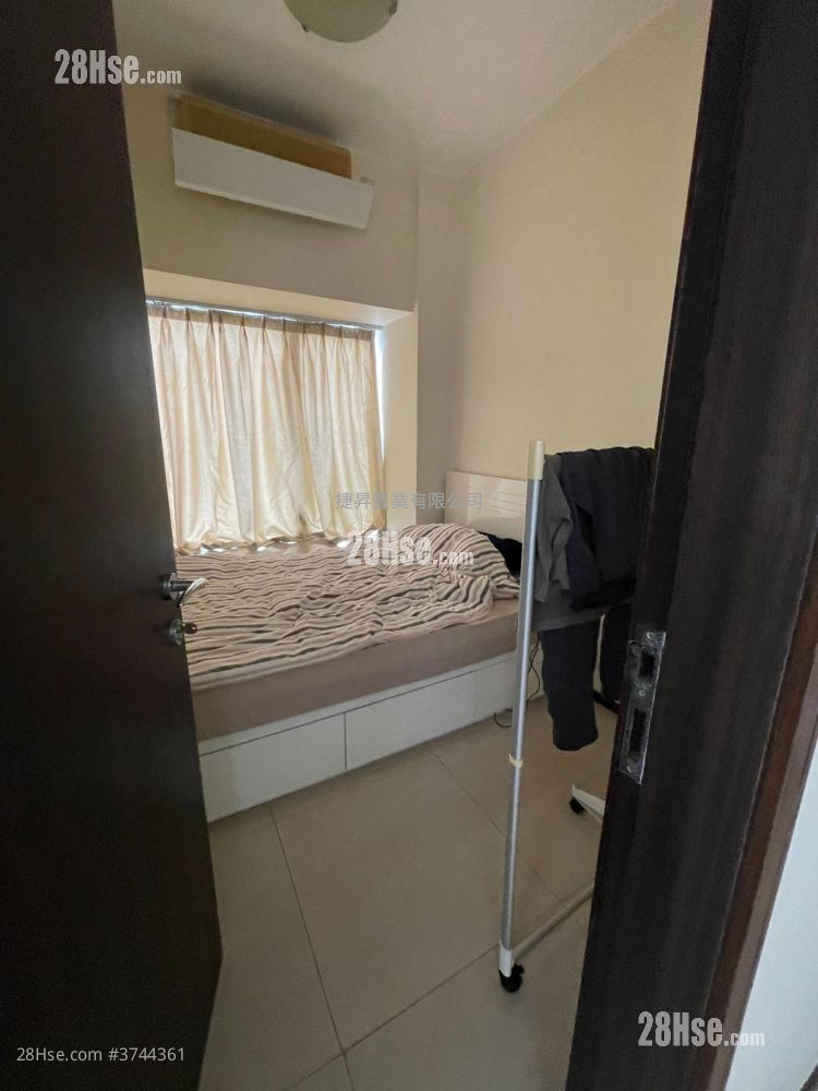 The Metropolis Residence Sell 2 Bedrooms , 1 Bathroom 488 ft²