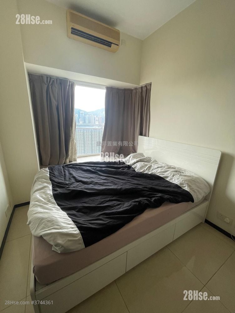 The Metropolis Residence Sell 2 Bedrooms , 1 Bathroom 488 ft²