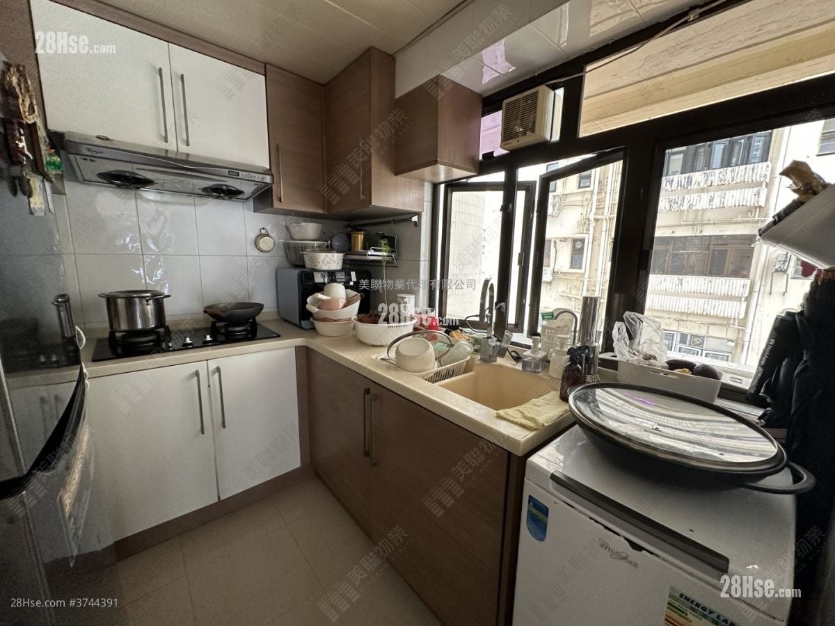 毅庐 售盘 3 房 728 平方尺