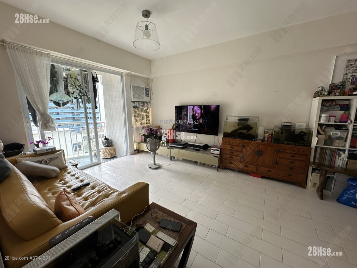 毅庐 售盘 3 房 728 平方尺