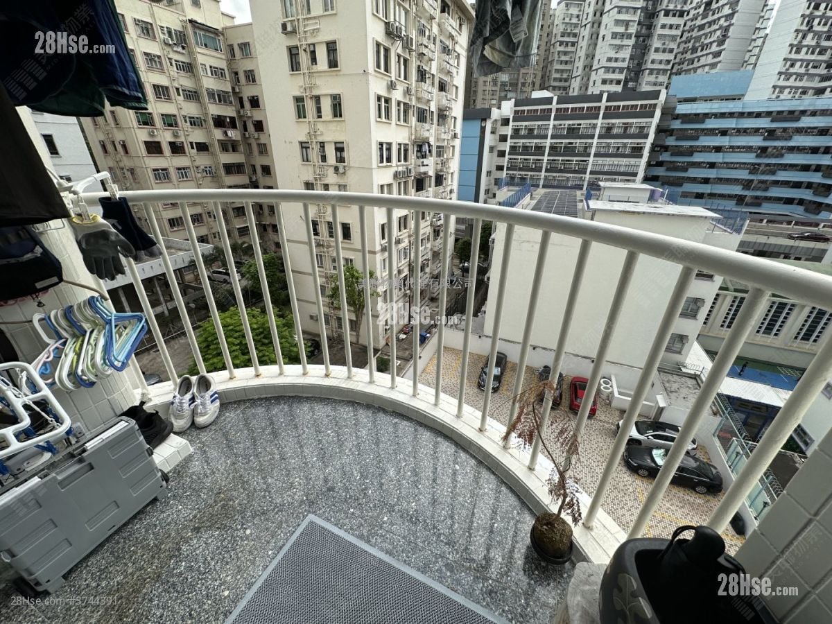 毅庐 售盘 3 房 728 平方尺