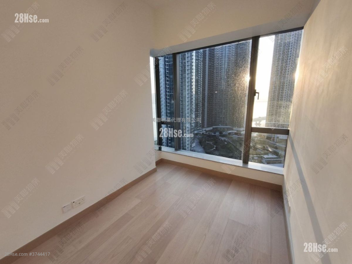 Seasons Place 租盤 3 房 , 2 浴室 665 平方呎