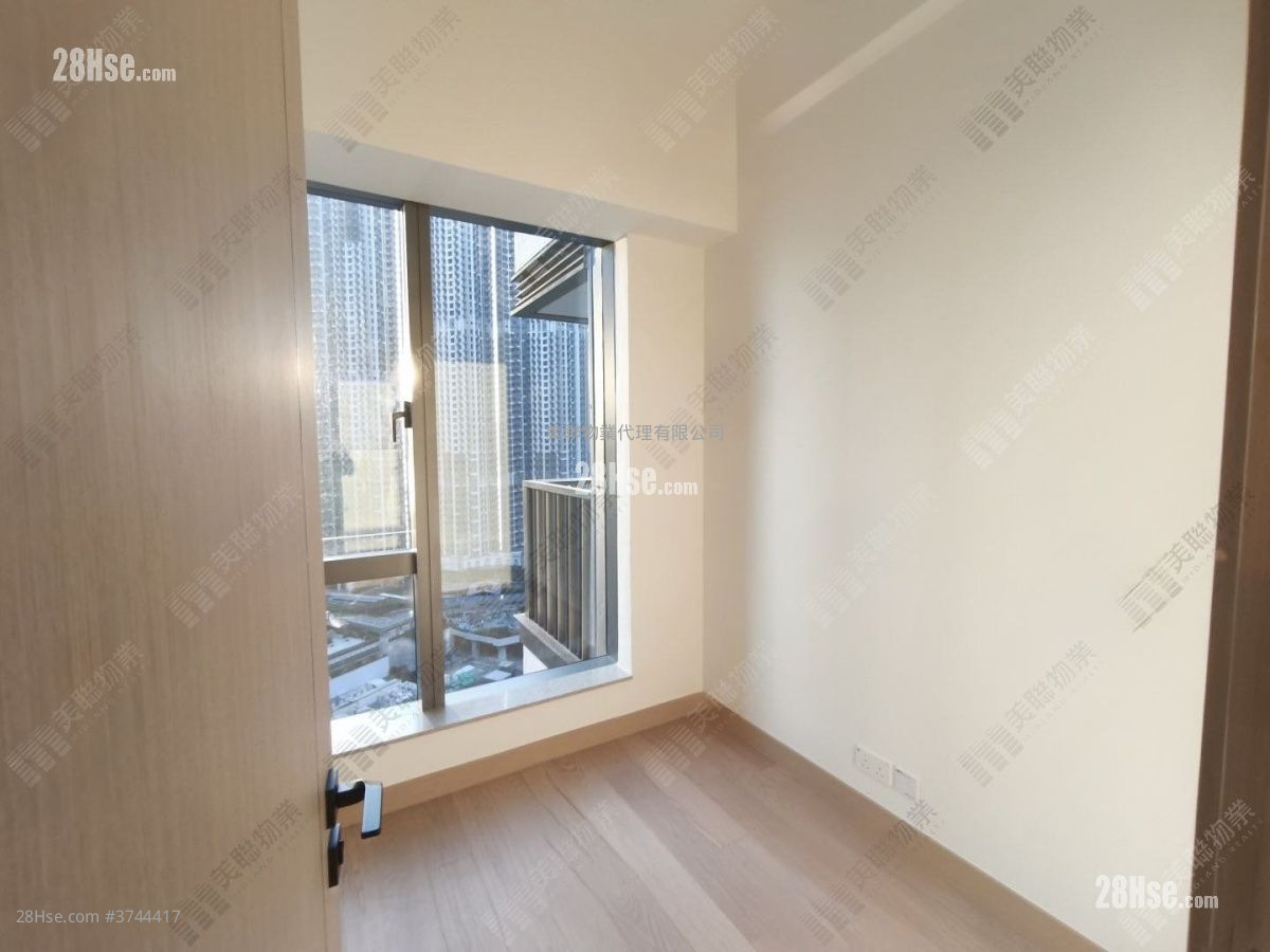 Seasons Place 租盤 3 房 , 2 浴室 665 平方呎