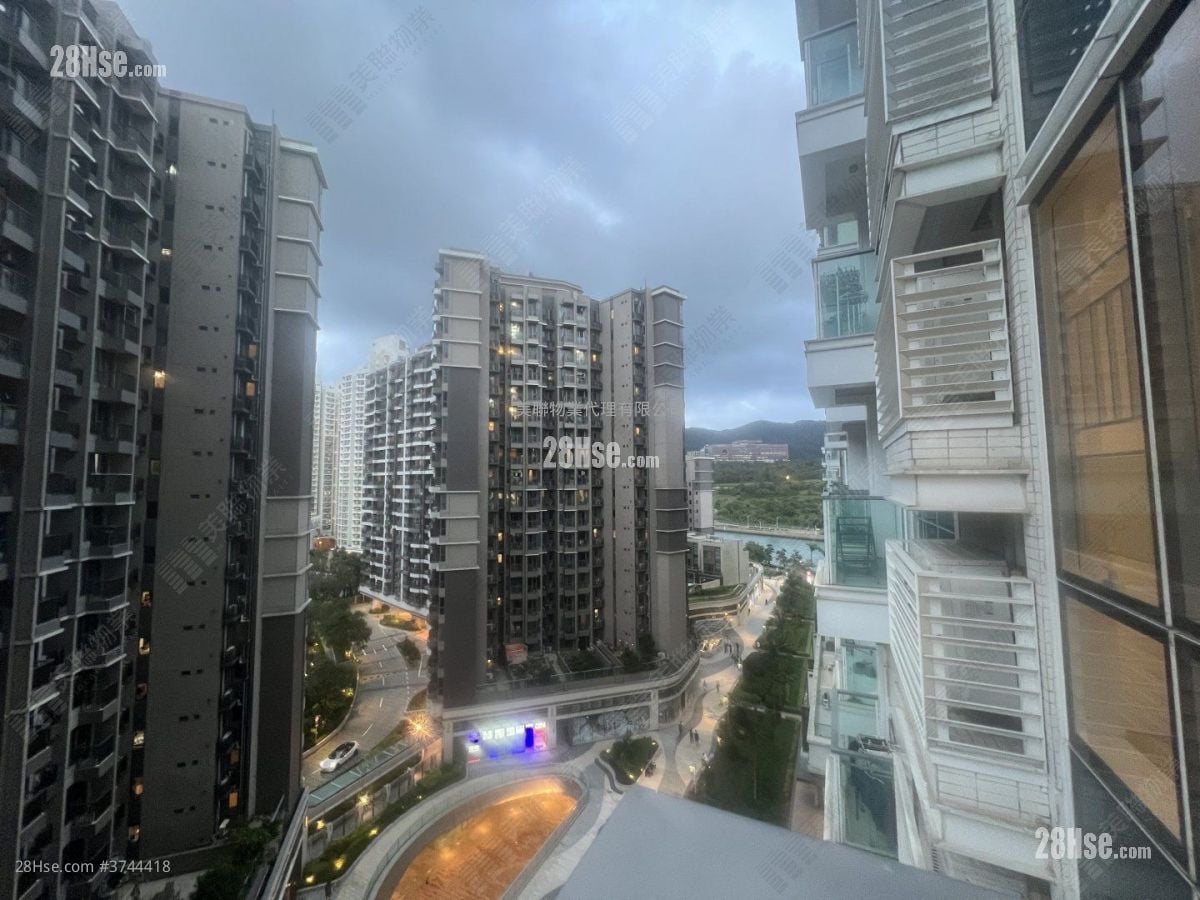 Monterey Sell 1 Bedroom , 1 Bathroom 364 ft²