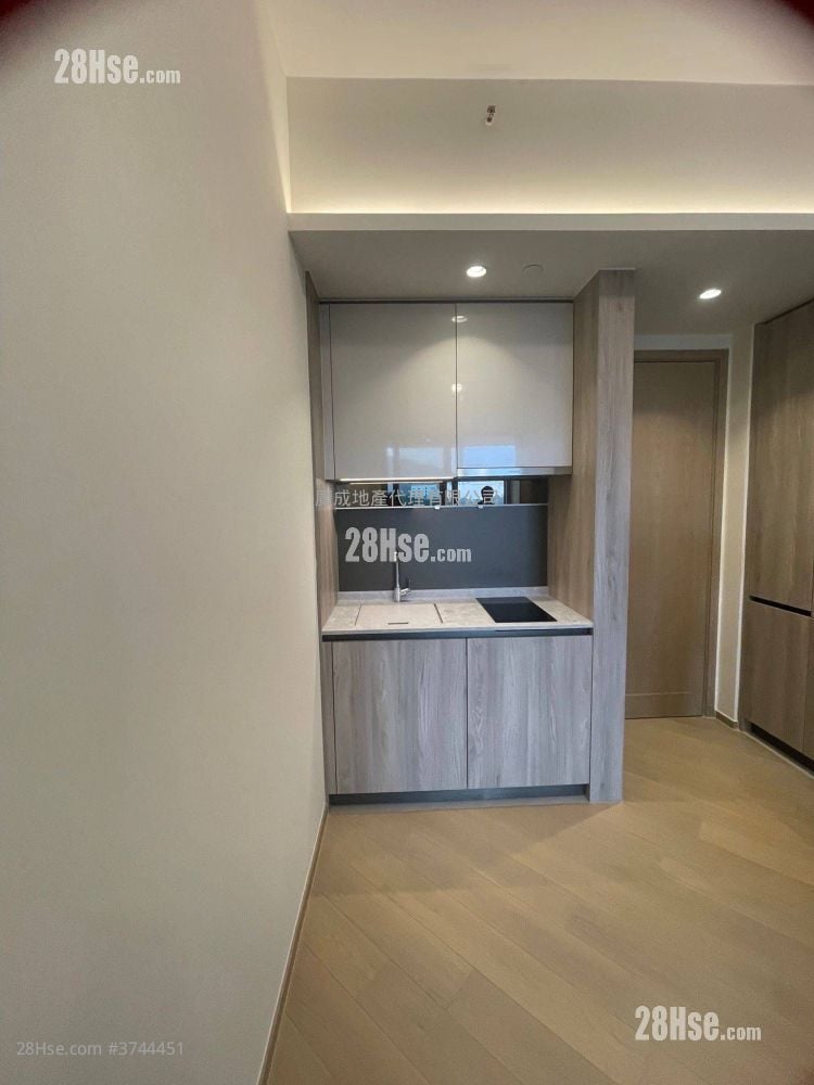 Villa Garda Ii Rental 2 Bedrooms , 1 Bathroom 451 ft²