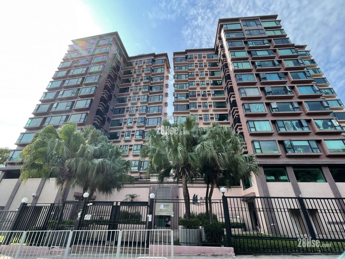 Villa Sapphire Sell 3 Bedrooms , 2 Bathrooms 702 ft²